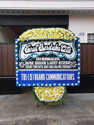 Papan Bunga Duka di Wongkaditi Barat